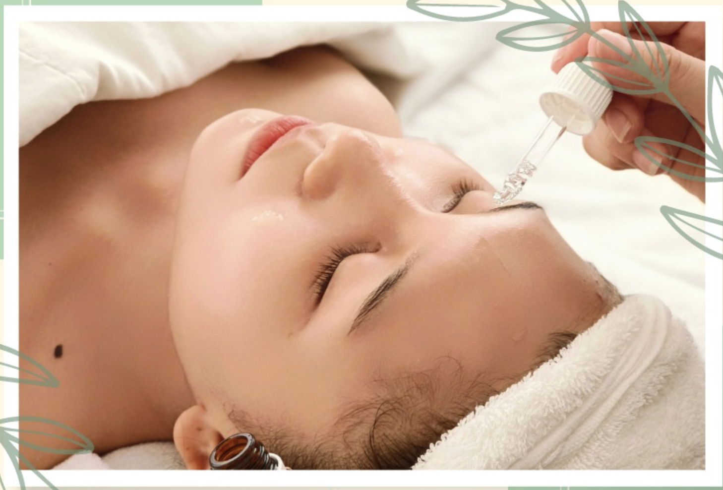 Bức ảnh được sử dụng như một công cụ minh họa cho tình trạng da khô sần và ngứa, kết hợp với việc phân tích nguyên nhân da khô và áp dụng cách khắc phục da khô tiên tiến, theo tiêu chuẩn chuyên môn của Lona Skin Lab trong chăm sóc da khô.