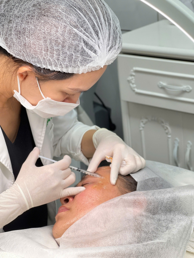 Kỹ thuật tiêm botox được thực hiện tỉ mỉ nhằm botox thon gọn mặt và botox làm đẹp, giúp khôi phục sự tươi trẻ cho làn da.