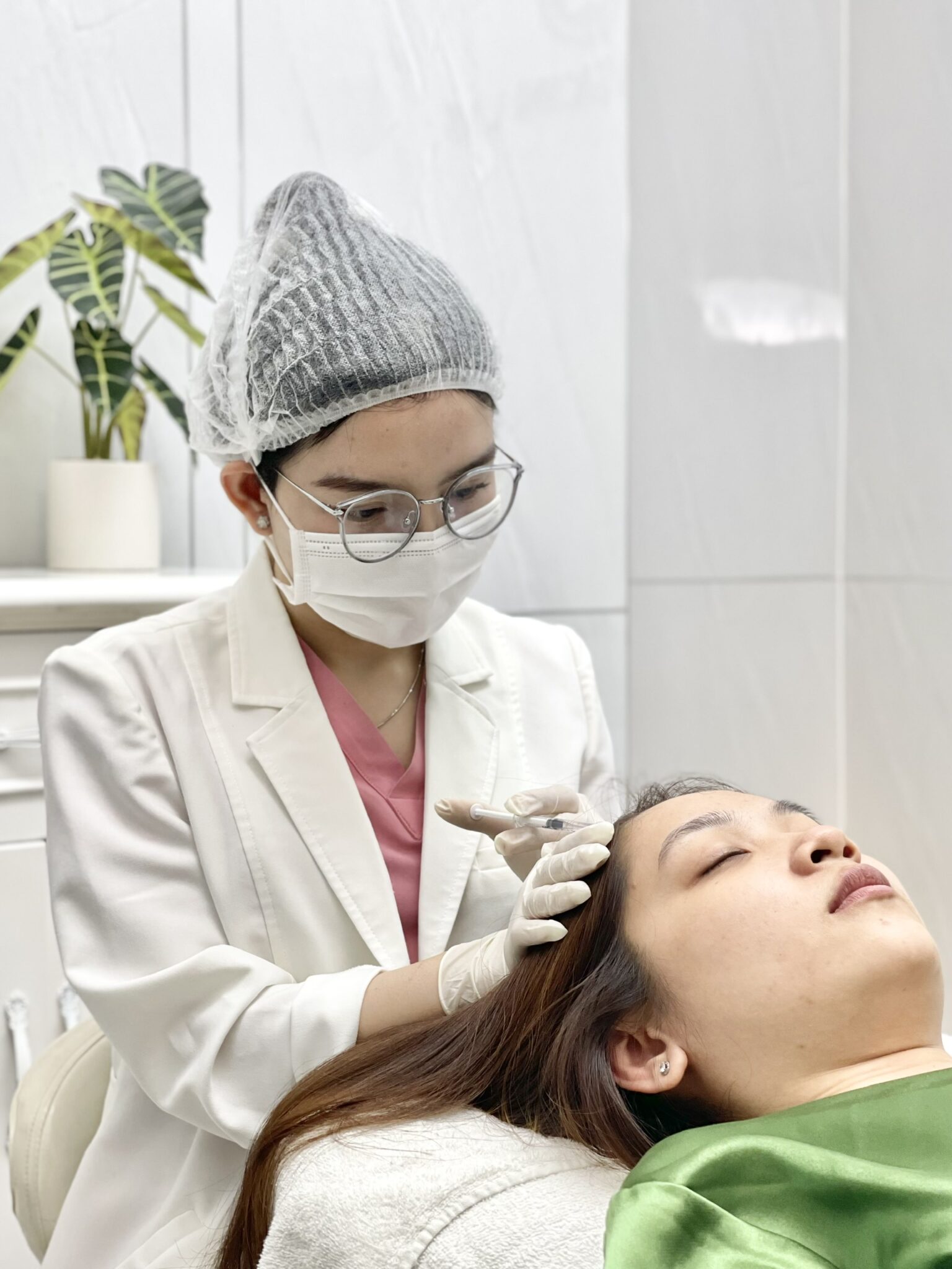 rụng tóc tuổi 30, nguyên nhân rụng tóc, giải pháp phục hồi tóc, chăm sóc tóc, nội tiết và rụng tóc