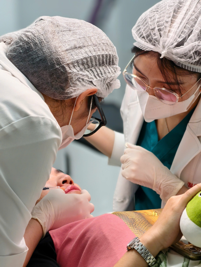 Sự kết hợp của tiêm meso và kỹ thuật mesotherapy mang lại ưu điểm mesotherapy độc đáo, là phương pháp làm đẹp không xâm lấn tối ưu cho quá trình trẻ hóa da mà các chuyên gia khẳng định.