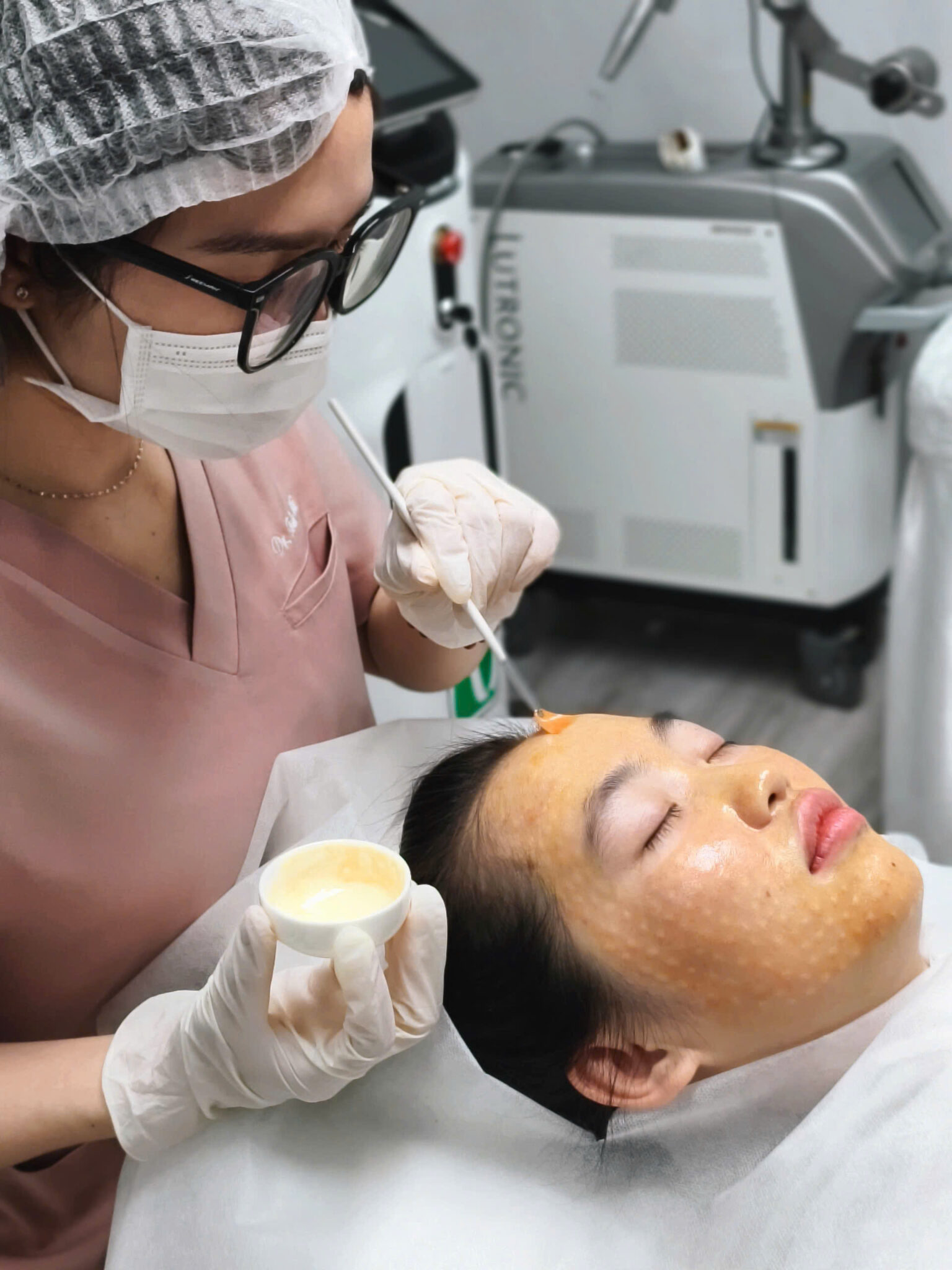 Với sự kết hợp giữa peel da TCA và phương pháp peel da chuyên sâu, Lona Skin Lab khẳng định rằng peel da trị sẹo mang lại hiệu quả trị sẹo hiệu quả cho những tình trạng khó điều trị.
