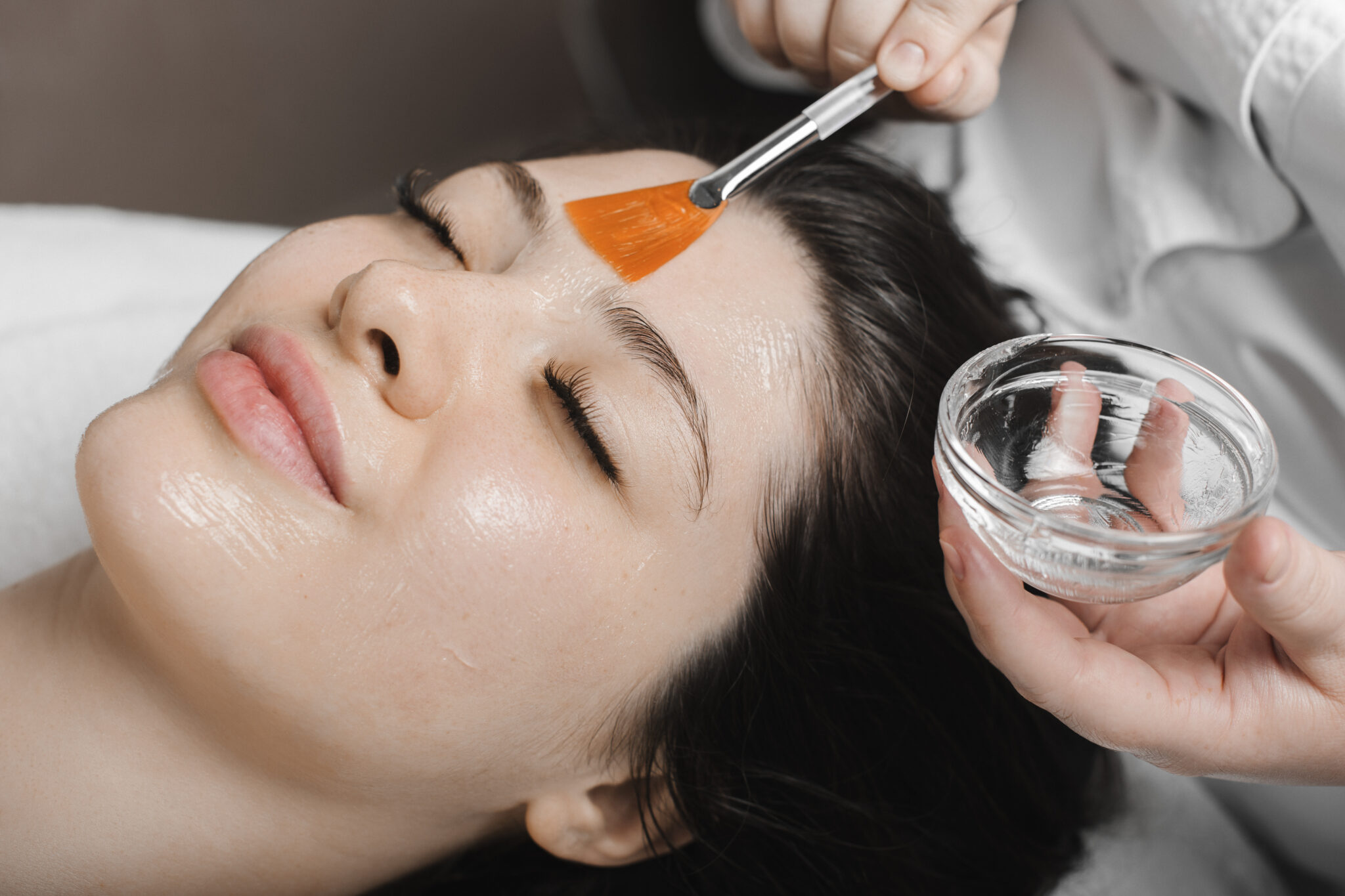 Với công nghệ peel da TCA hiện đại, Lona Skin Lab tiếp tục khẳng định hiệu quả của peel da trị sẹo thông qua phương pháp peel da tiên tiến, giúp trị sẹo hiệu quả và an toàn.
